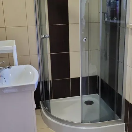 Pod Lasem 山林小屋 Przewloka (Pomerania)